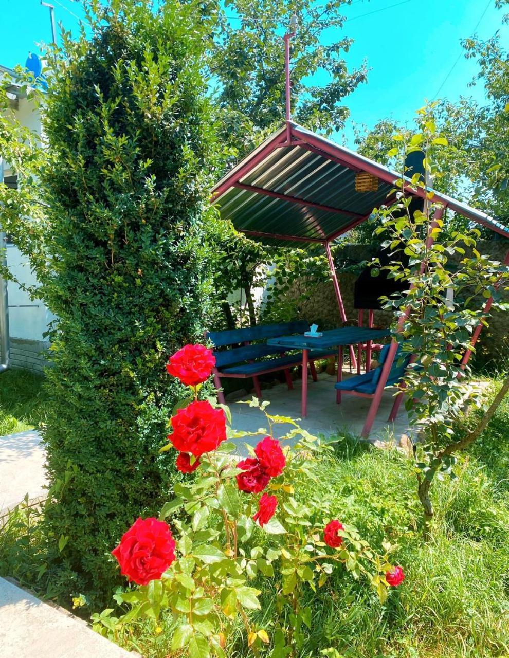 Отель Green Garden Дилижан Экстерьер фото